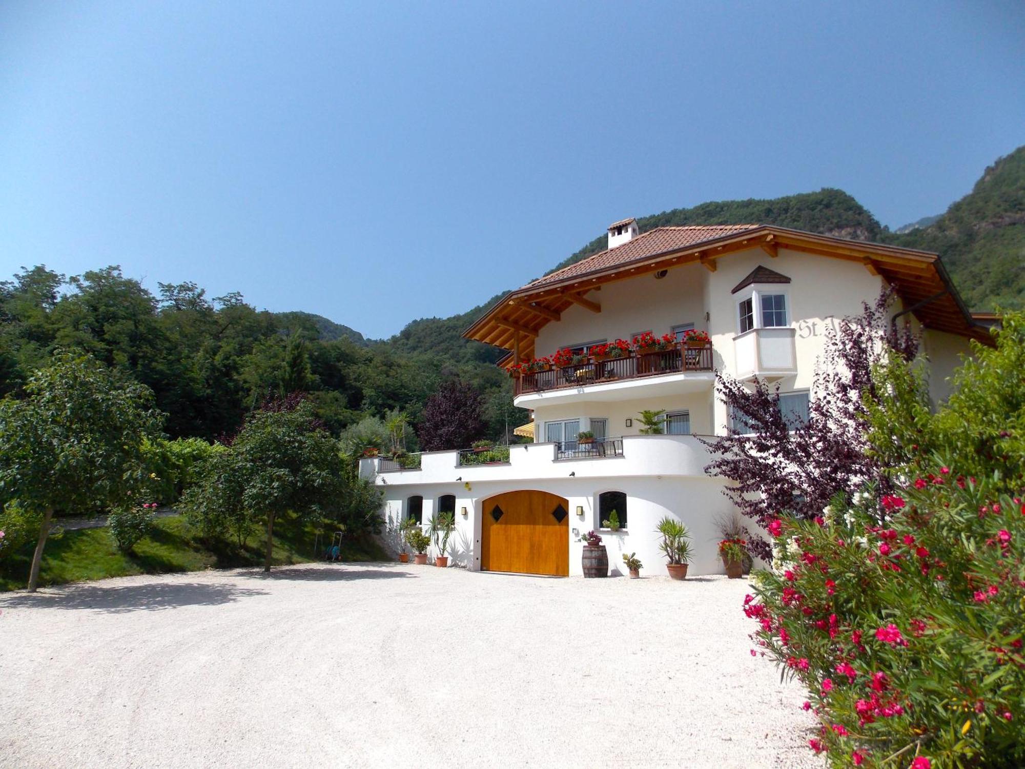 St. Josefhof Apartment Caldaro Exterior photo